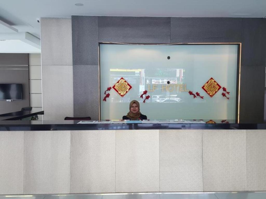 Lf Hotel Tapah Екстериор снимка