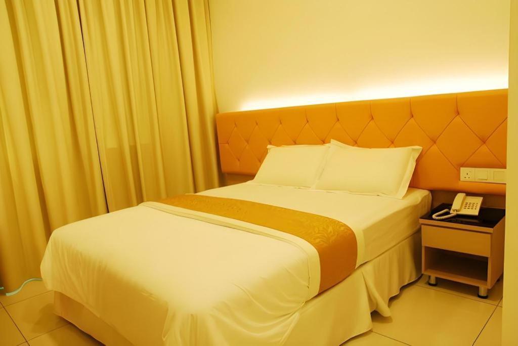 Lf Hotel Tapah Екстериор снимка